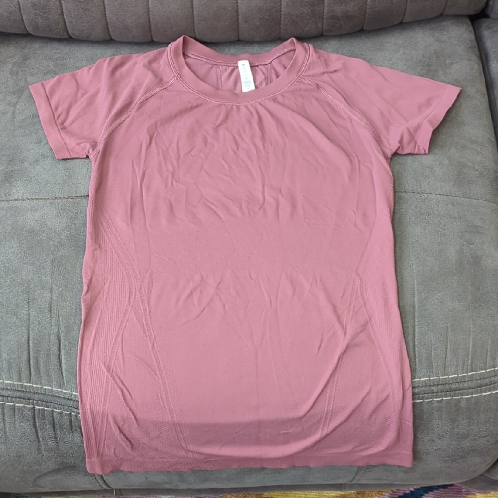 Athleta Short Sleeve Performance Tee in Dusty Rose